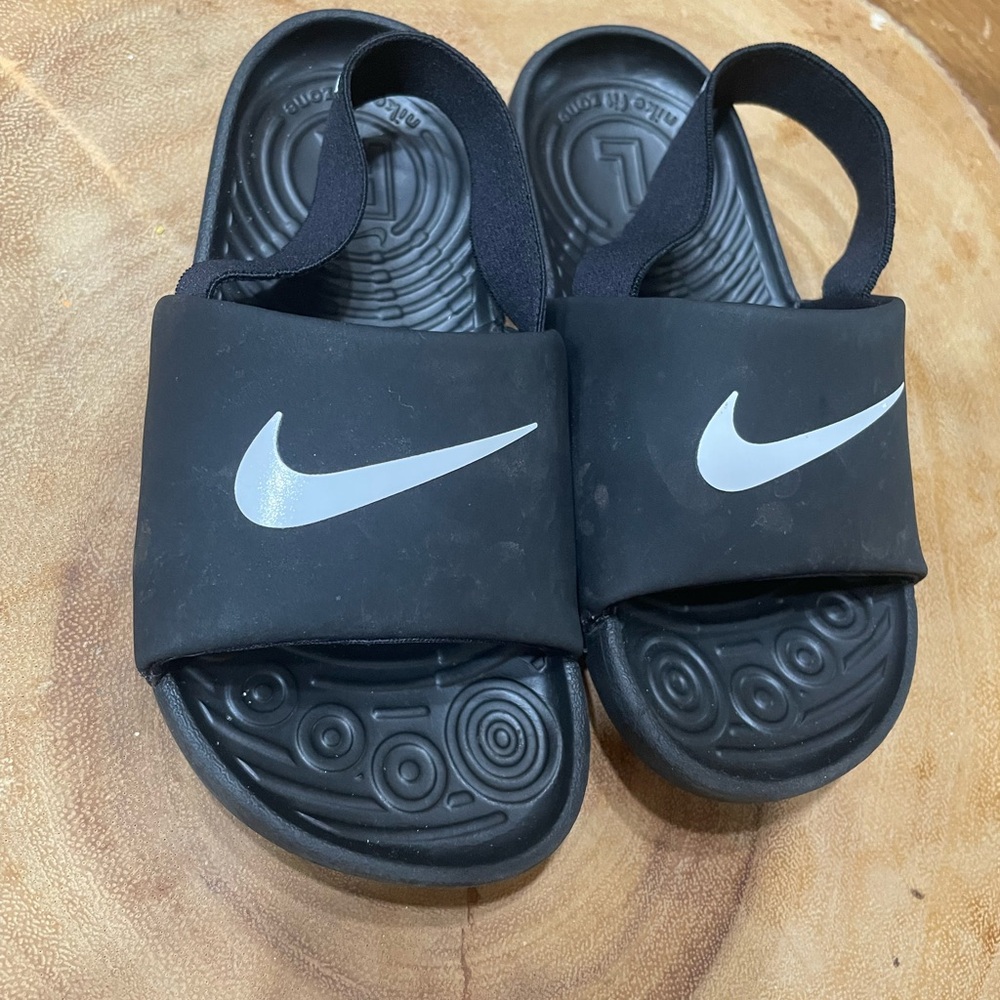 Nike Black Toddler Slides